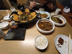 -关东小磨东北菜(上海长风大悦城店)