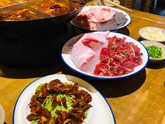 -白乐天毛肚火锅馆(解放碑店)
