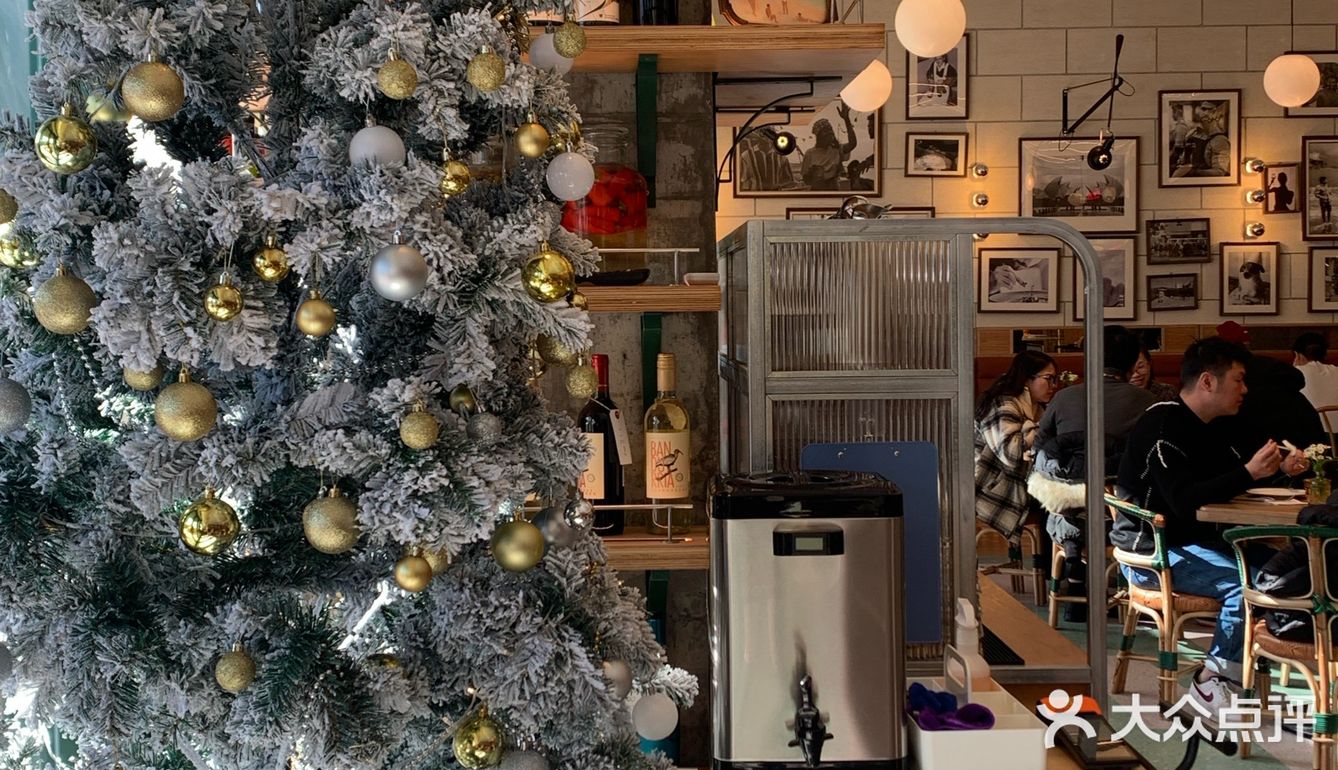 没错，一个月内来吃了两次[憨笑]