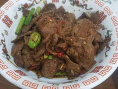 -湖南人家湘菜馆(镇江路店)