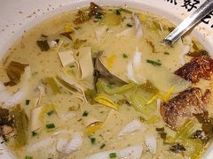 -江渔儿酸菜鱼(万科东荟城店)