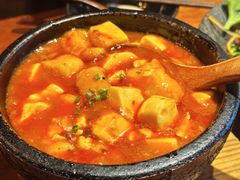 乾隆石锅鱼-马灯部落·西湖边的创意山景餐厅(虎跑动物园店)