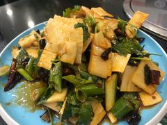 -瑞杰烧烤店·24小时营业(山东路店)