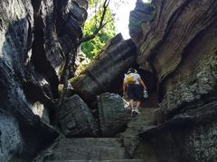 -梭布垭石林景区