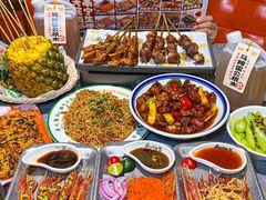 -威记烧嘢·南宁烧烤·超级生牛(绿地店)