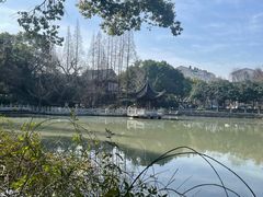 -汇龙潭