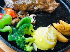 -Mr.Pizza米斯特比萨(五四广场青岛首店)