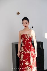 -Renee芮亦婚纱(原丽莎)