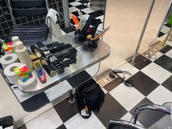 -Devilhands Barbershop男士理容店