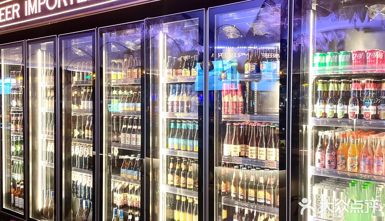 夜晚微醺🌃美女帅哥都爱来的MR.BEER