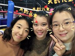 -嘿哟动霸CHUA·新潮玩运动娱乐中心·蹦床滑冰团建乐园