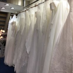 -爱纱嫁衣婚纱礼服馆