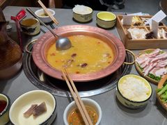 -阿婆情腊排骨火锅·野生菌季(古城旗舰店)