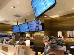 -奈雪的茶(湖滨银泰in77C区PRO店)