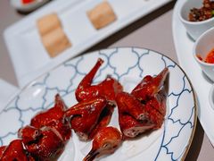 脆皮乳鸽-荣轩(新荣记环球金融中心店)