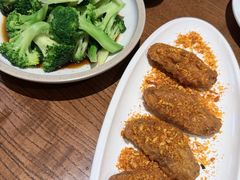 -巷子宽·酸菜鱼(迪士尼小镇店)
