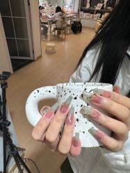 -NEW LOOK-绿麓 · 美甲美睫脱毛工作室