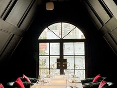 -弦月窗LUNETTE BY AMANDA(复兴路店)