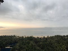 -三亚湾海居铂尔曼度假酒店