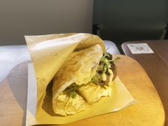 伦敦牛肉芝士包饼-茶是一枝花泡茶店