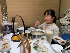 -红鼎豆捞·非遗鲍皇汤火锅(宝丰路店)