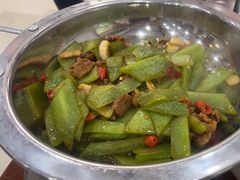 -湖南人家湘菜馆(镇江路店)