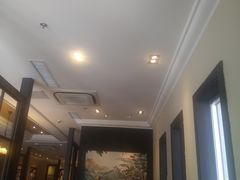 -星巴克臻选(威海威高广场店)