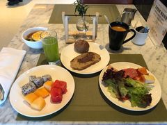 -上海龙之梦万丽酒店