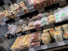 面包甜点陈列柜-罗森尼娜(德思勤店)