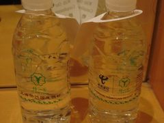 特制的饮用水-上海怡沁园度假酒店