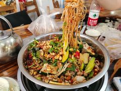 -周良天山牛杂城(天山路总店)