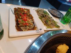 -哈尔滨烧烤·山河村铁锅炖(交大店)