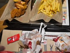 -肯德基(成都机场T2到达精选店)