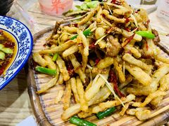 -江城燕子大排档(江汉路步行街店)