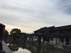 -唔呶喔哩酒家(生产街店)