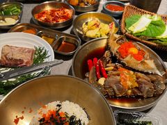 -草家酱蟹炭火烤肉店(珲春南路一店)