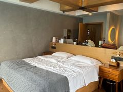 -闲隅江景艺术酒店(解放碑洪崖洞总店)