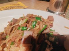 -喝丢一只鞋海鲜烧烤·海肠捞饭(东关街店)