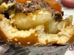 -The Habit Burger Grill 哈比特汉堡(爱琴海店)