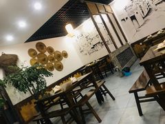 -黄桷树曹家私房菜(江与城店)