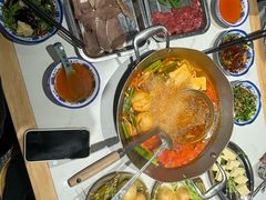 -王奋斗贵州酸汤牛肉火锅