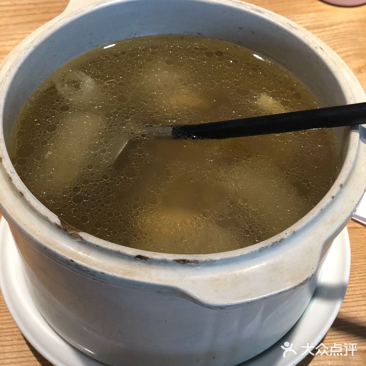 个人特别喜欢这个藕，脆脆的，带点辣，特别下饭