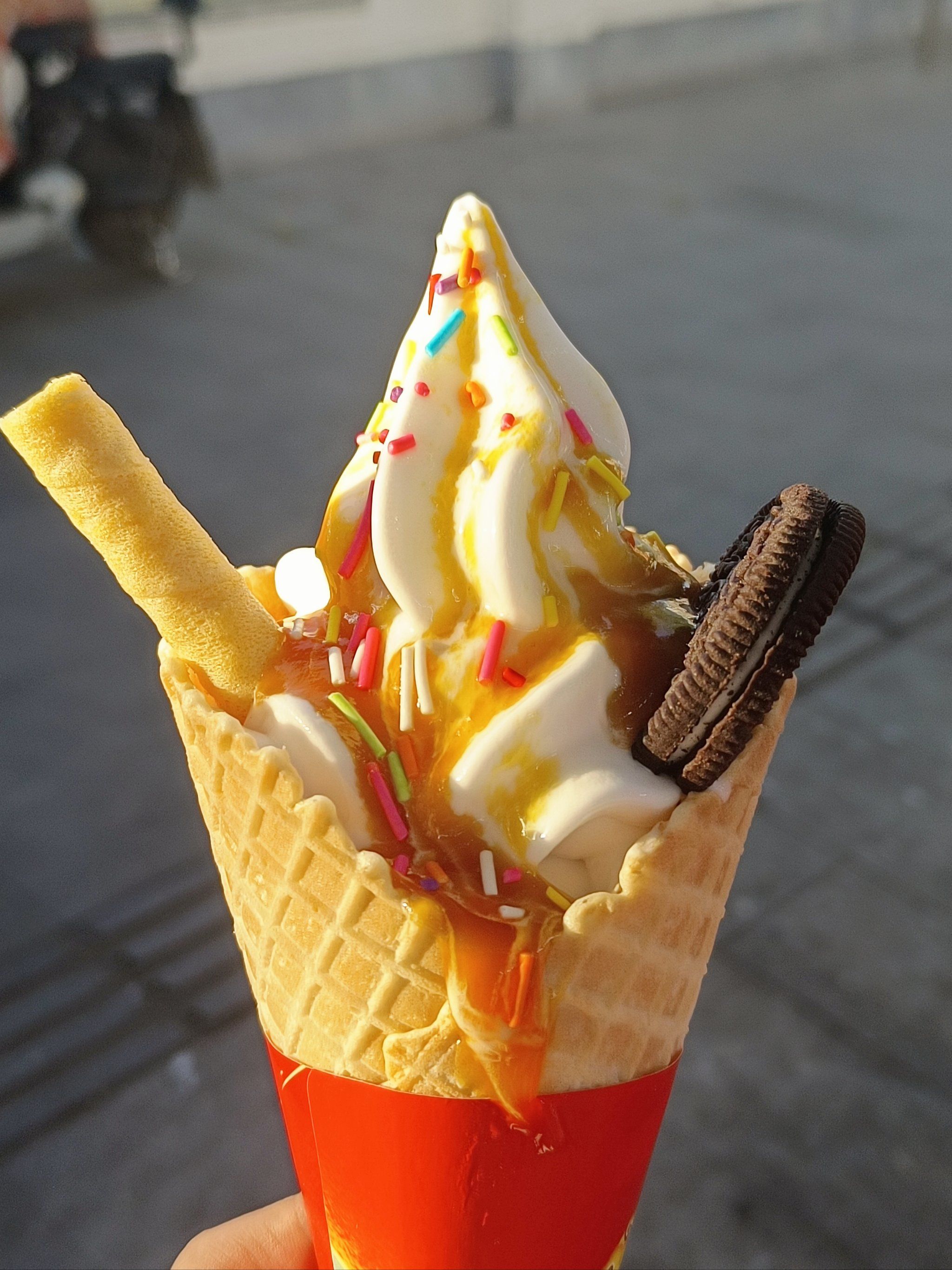 冰激凌车车的冰淇淋