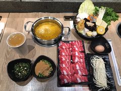 -呷哺呷哺(新世界百货望京店)