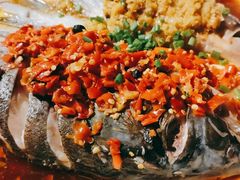 剁椒鱼头-回家乡湘菜馆(凌奥店)