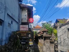 -Warung Babi Guling Ibu Oka 3