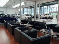 -杭州中升之星奔驰4S店(滨江店)