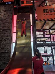 -嗨翻Hi-Fun竞技主题乐园·蹦床团建生日聚会(五棵松华熙店)