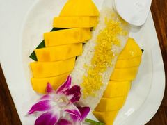 -Dang restaurant (patong phuket)
