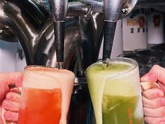 -鲨鱼美式餐厅酒吧Sharky
